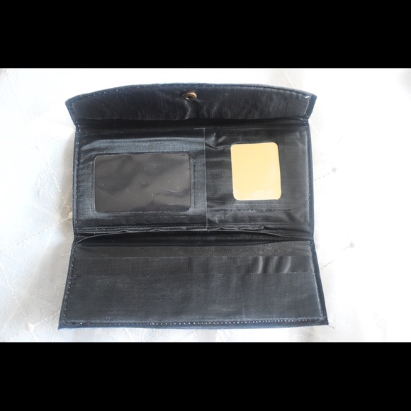 Wallet - Picture 3 of 3